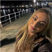 Profesora de historia del arte apta para todas las edades